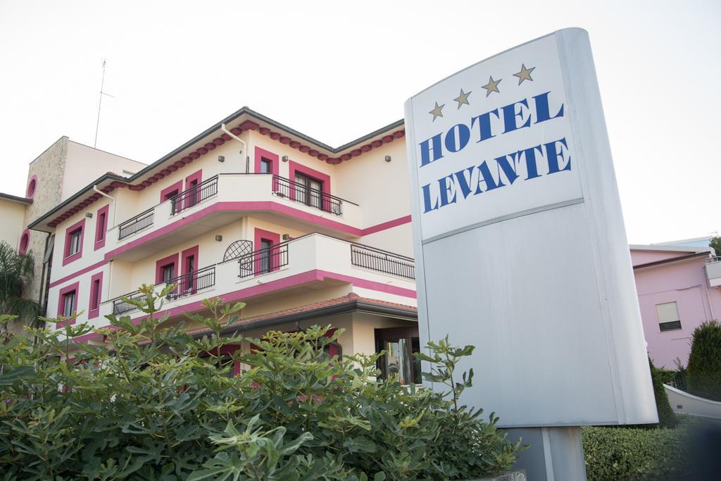 Hotel Levante Fossacesia Kültér fotó